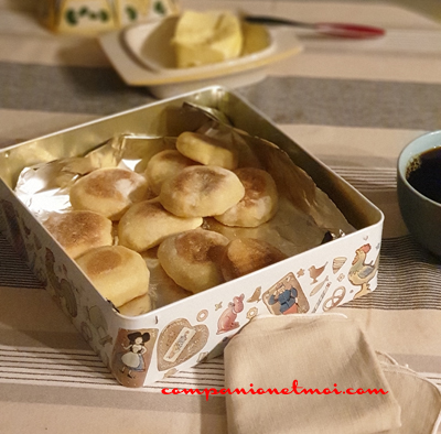 Batbouts ou petits pains marocains à la poêle