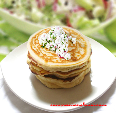 Pancakes concombre radis et fromage blanc